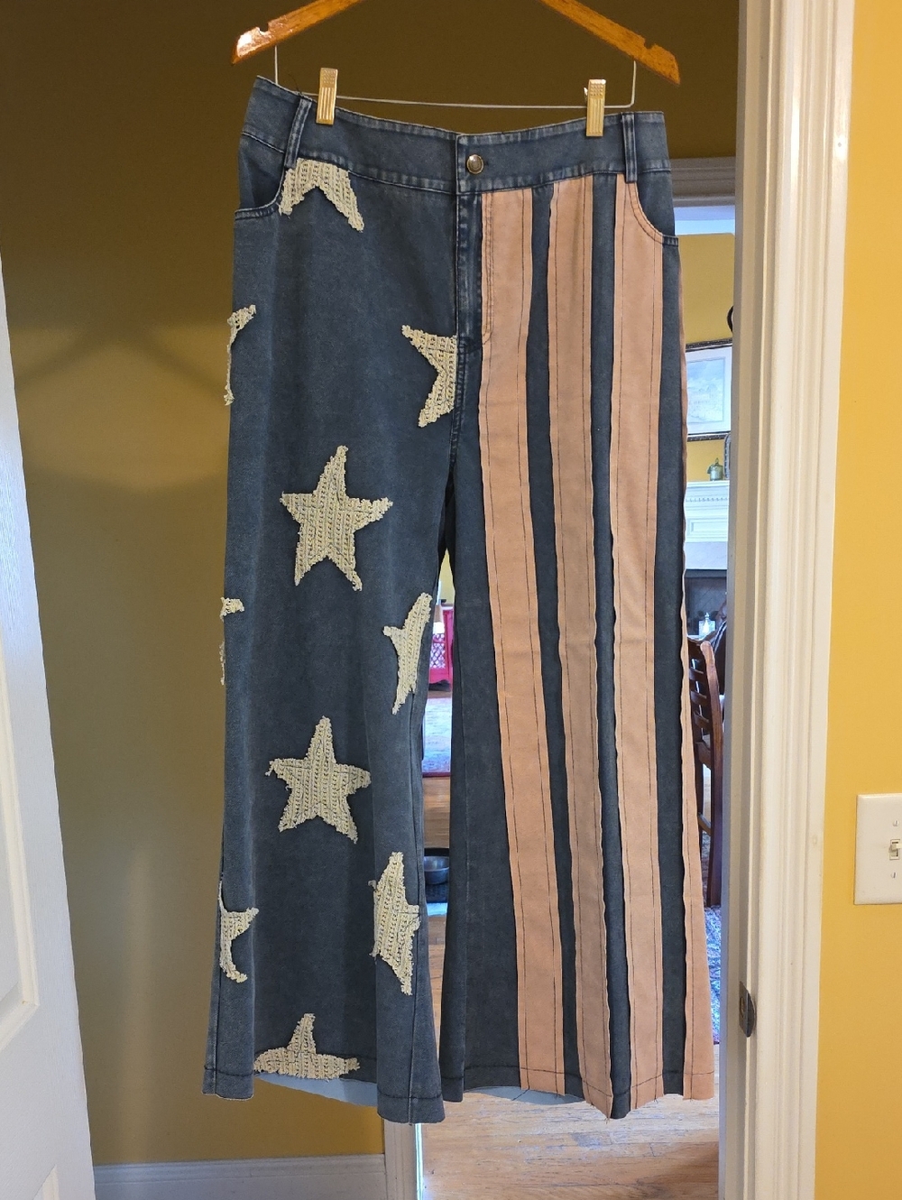 NWOT Oli & Hali Denim Jeans with Pink Stripe and Star Appliqué